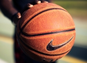 九游娱乐-若日尼奥魔法时刻，哥伦比亚击溃加拿大，年度焦点之战见证中场大师接管比赛