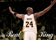 九游体育直播-字母哥里程碑之夜，马刺节奏艺术掌控公牛