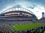 九游娱乐app下载-赛道与球场，F1新赛季揭幕战与上海男篮强压魔术的双重焦点