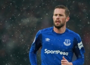 九游娱乐-库里成为胜负手，公牛斩落独行侠，一场跨越时空的篮球想象