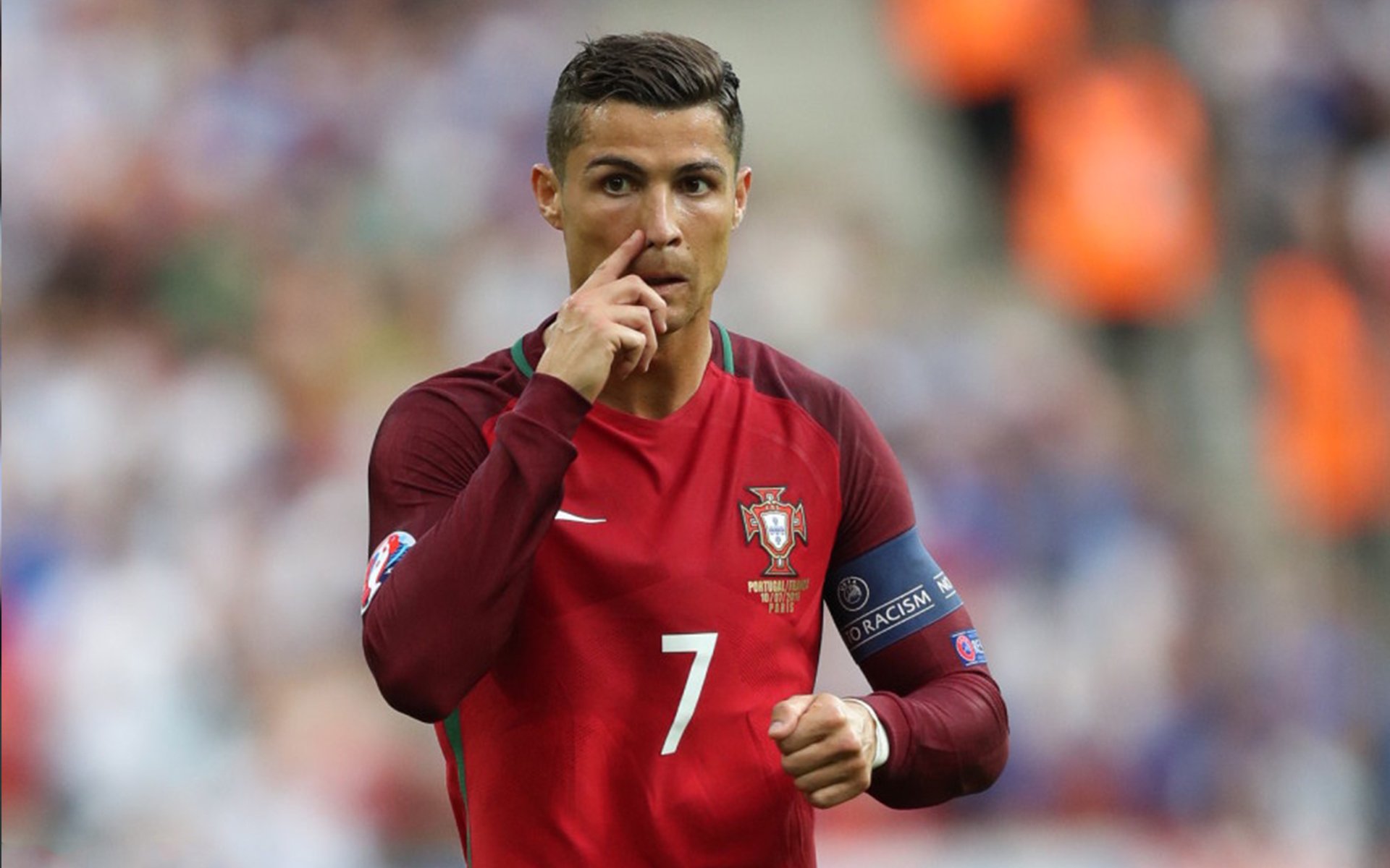 绿茵场与硬木地,德甲争冠焦点战与独行侠淘汰赛的胜利哲学