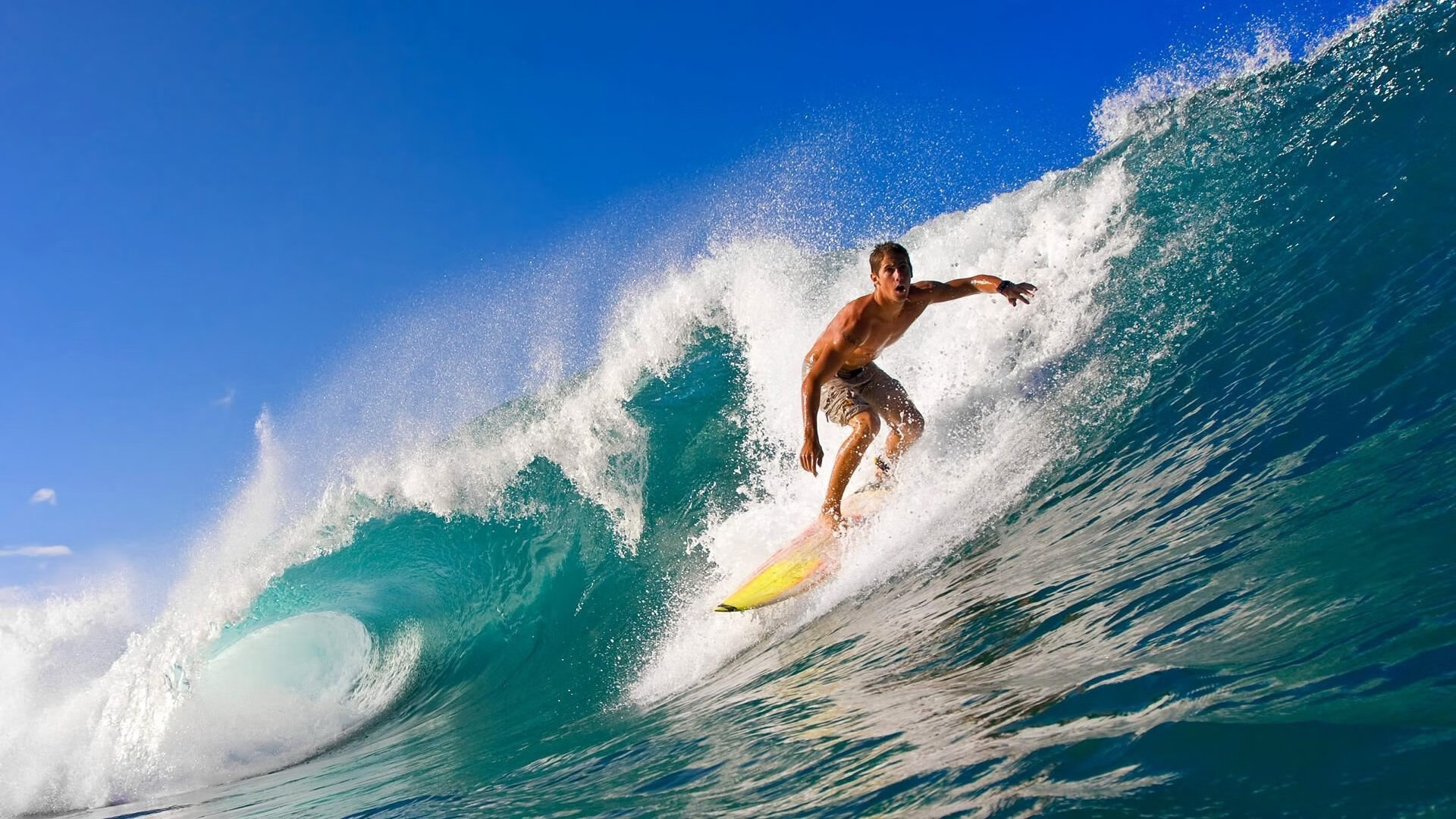 逆袭之城，深圳队如何翻盘湖人，伦纳德高光时刻铸就传奇